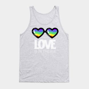 Love is in the air Tank Top